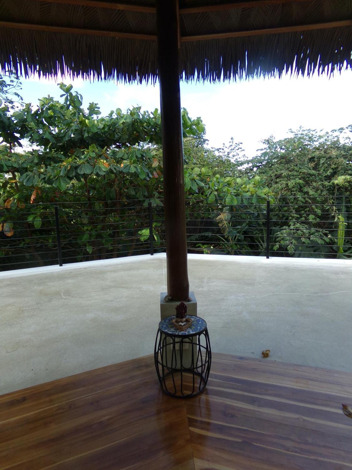 Iluminar Beachfront Suites Nosara Habitación foto